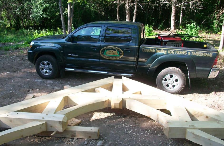 Photo of Confederation truck and pre-fitted hammer beamn truss