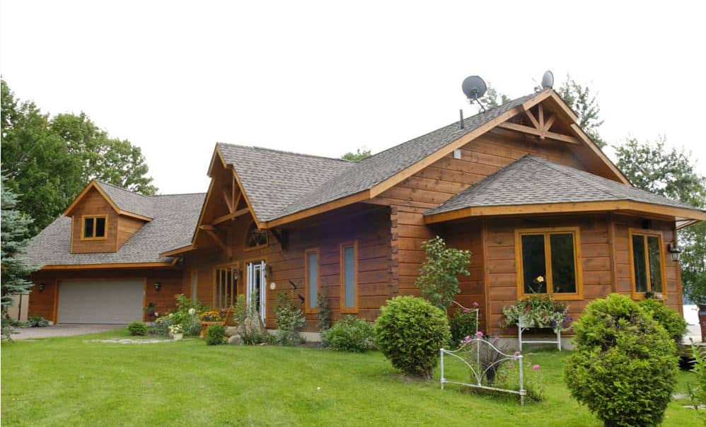 12 Mile lake exterior photo