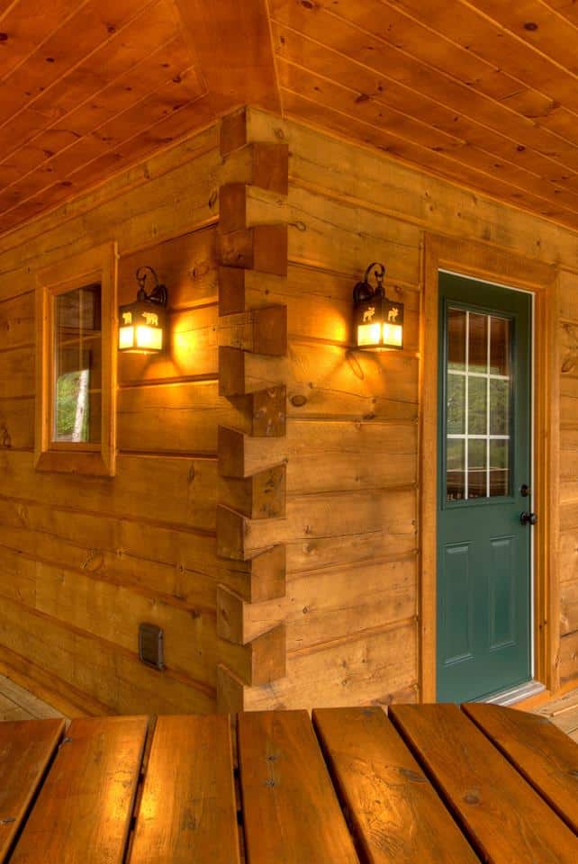 The benefits of the dovetail corner | Confederation Log & Timber Frame