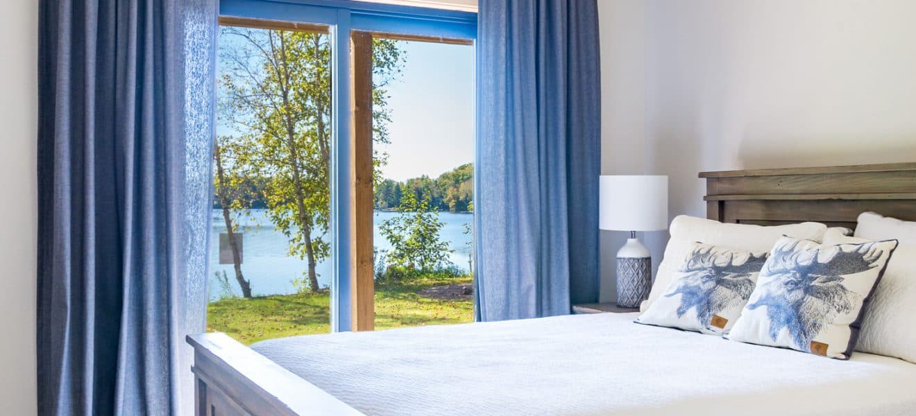 Ayer's Cliff Confederation Log & Timber Frame