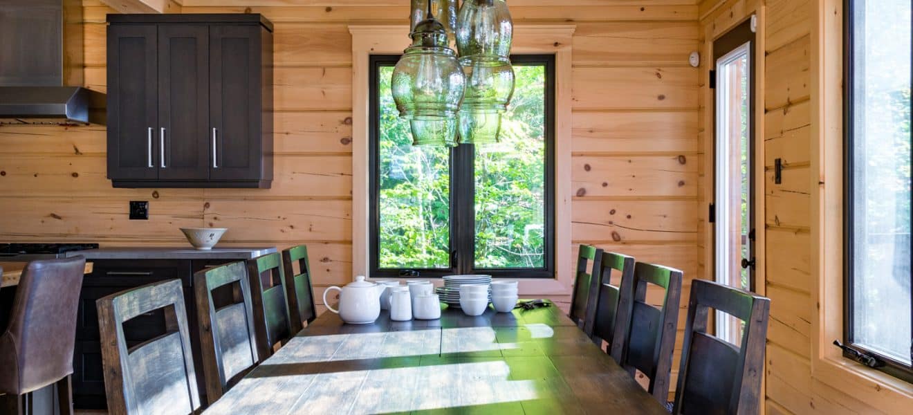 Ayer's Cliff Confederation Log & Timber Frame