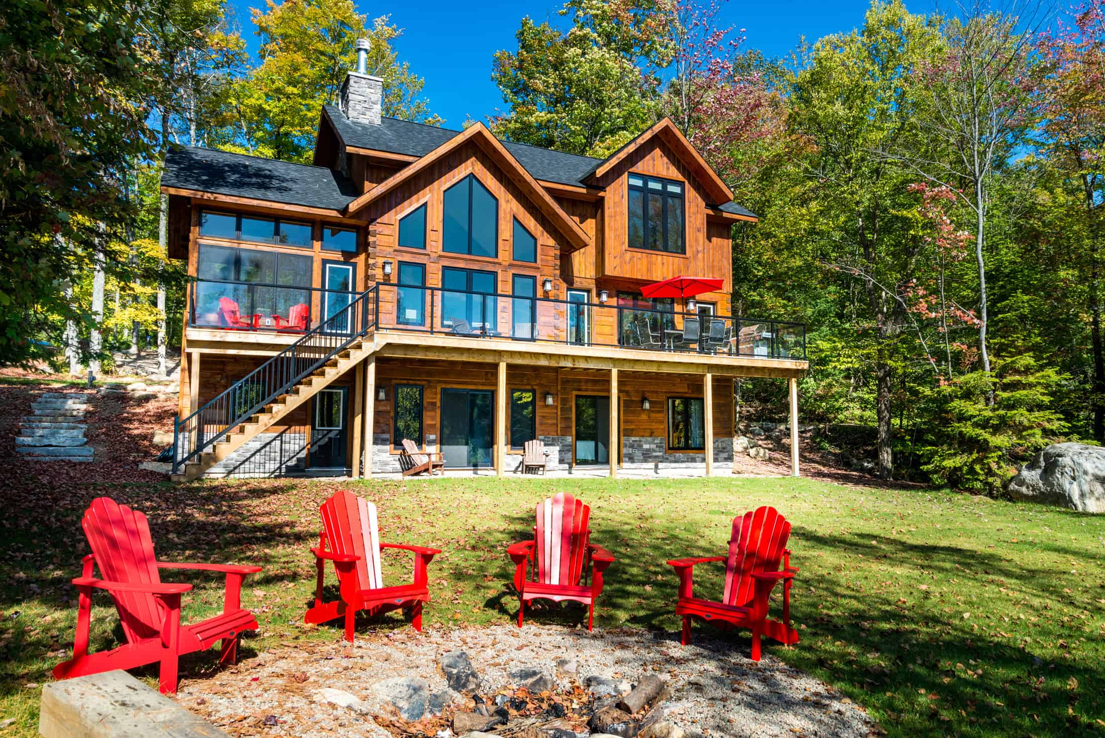 Ayer's Cliff Confederation Log & Timber Frame